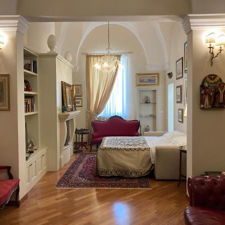 B&B Ai Due Santi Lecce Exterior foto