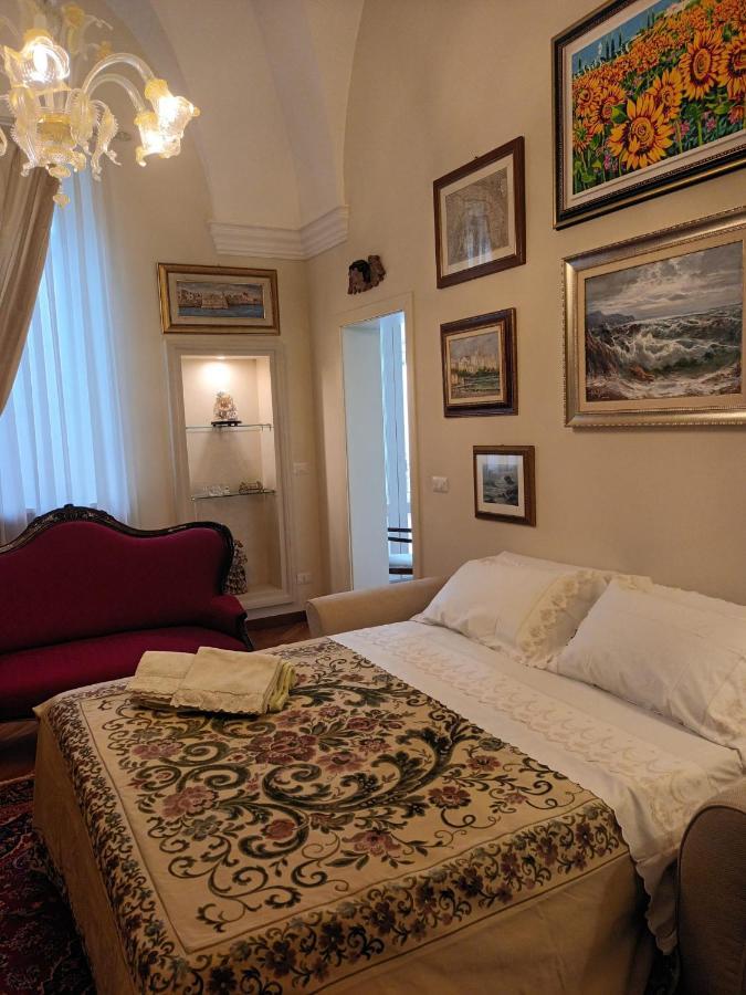 B&B Ai Due Santi Lecce Exterior foto